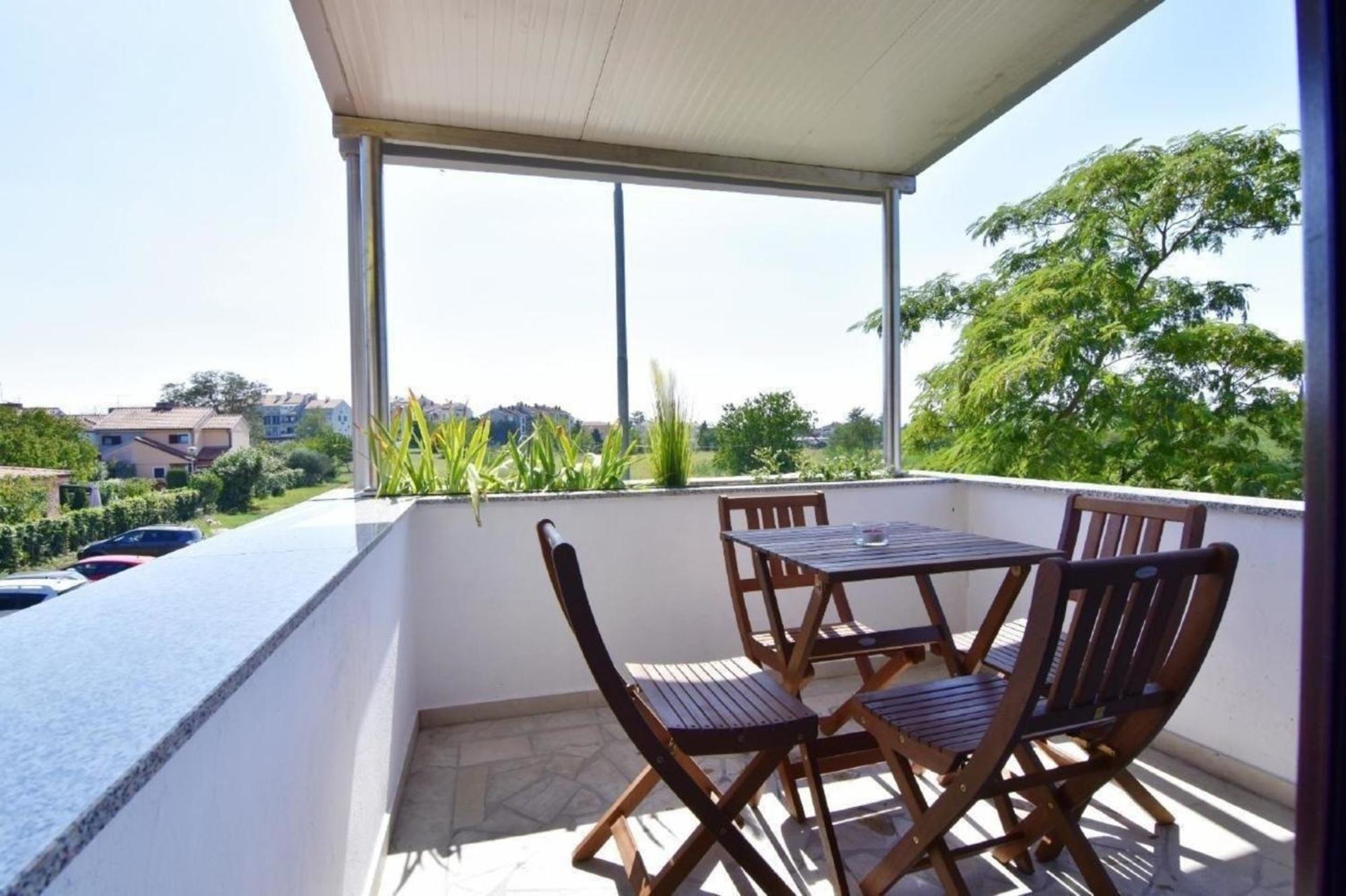 Apartment Grosse In Mit Grill Und Garten *